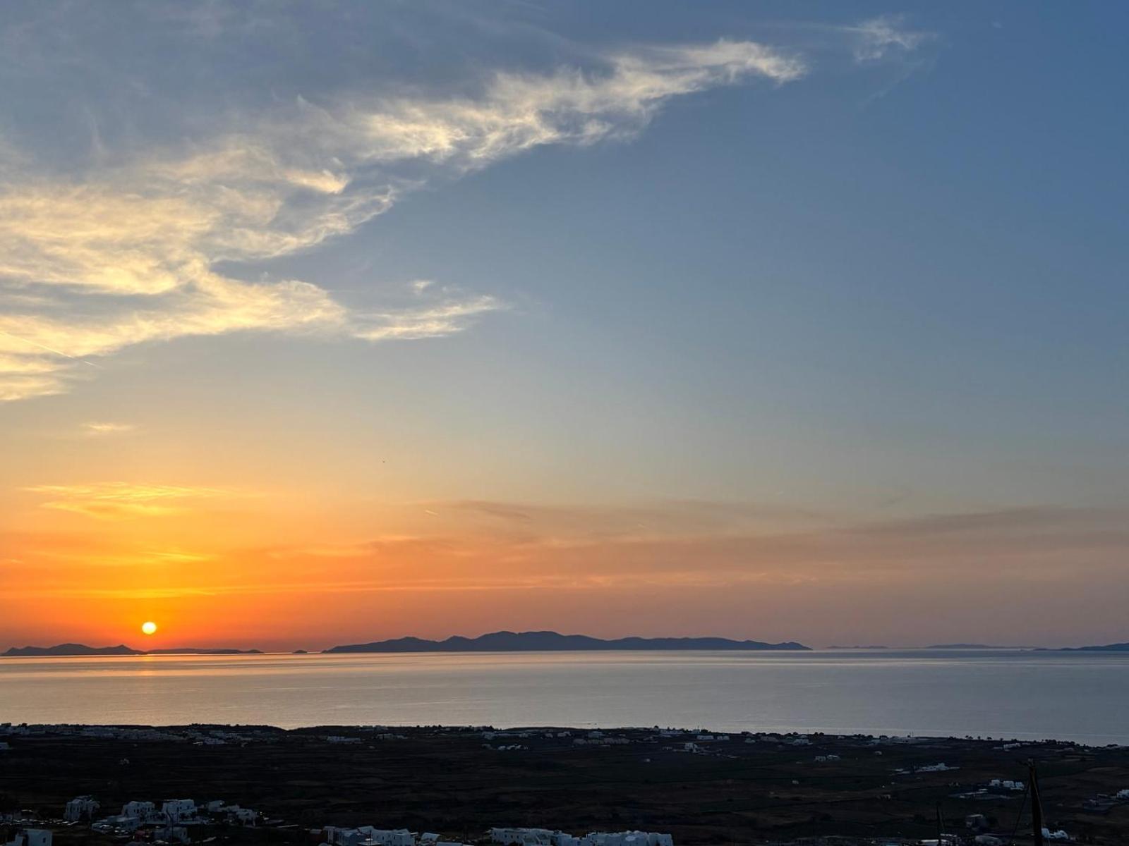 Sunset Paradise Ia