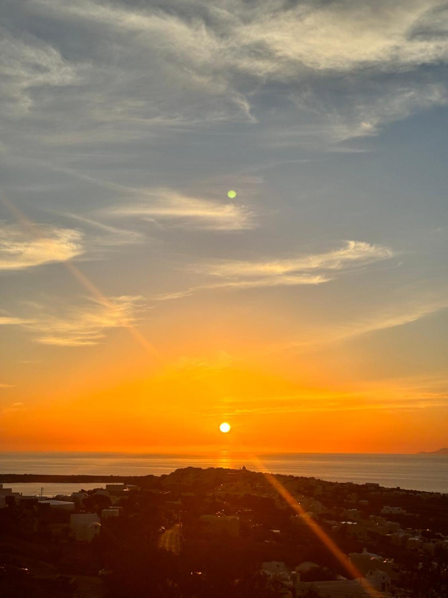 Sunset Paradise Апартаменты